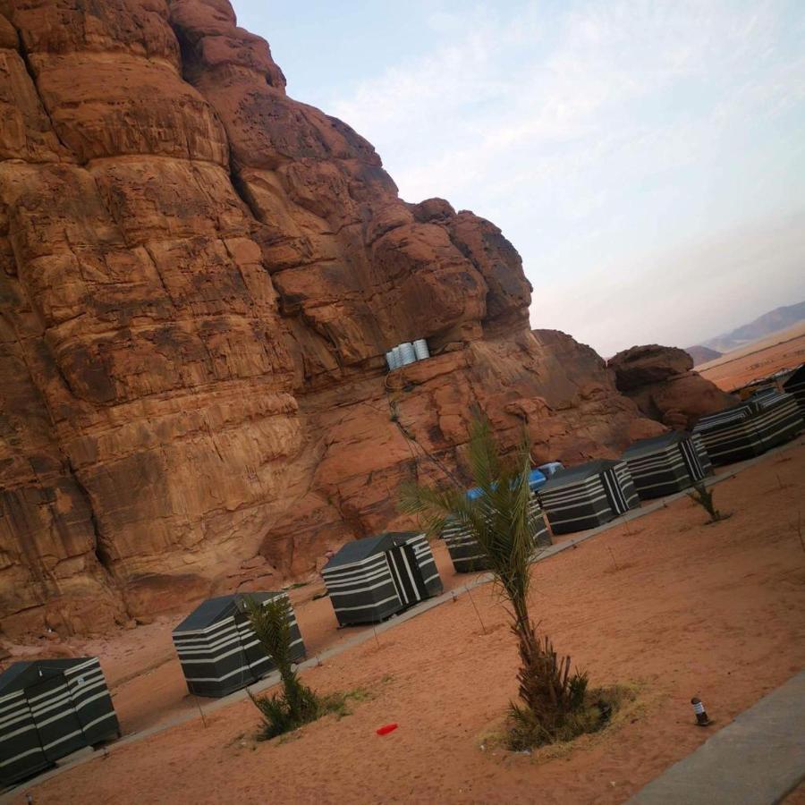 Moon Night Camp Hotell Wadi Rum Eksteriør bilde